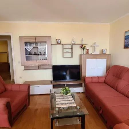 Apartment Josip Orebic